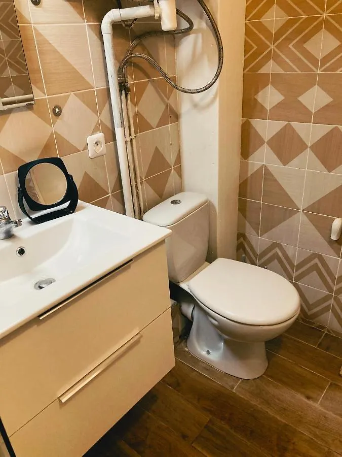 Montparnasse Gare Studio Apartment Paris France